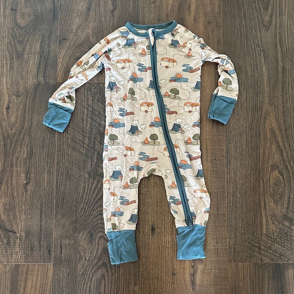 Baby happy camper sleeper